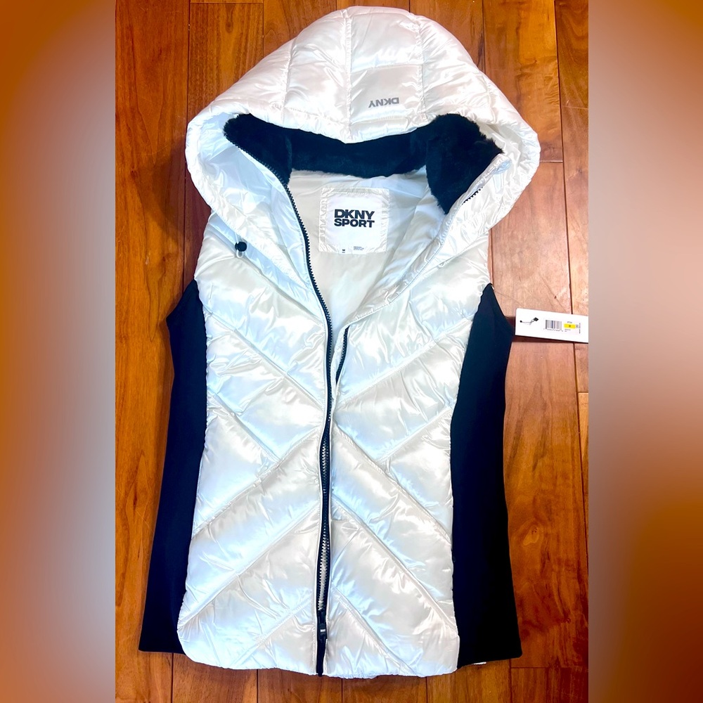Women's Hooded Puffer Vest with Contrast Scuba and Teddy Faux Fur Collar, size M